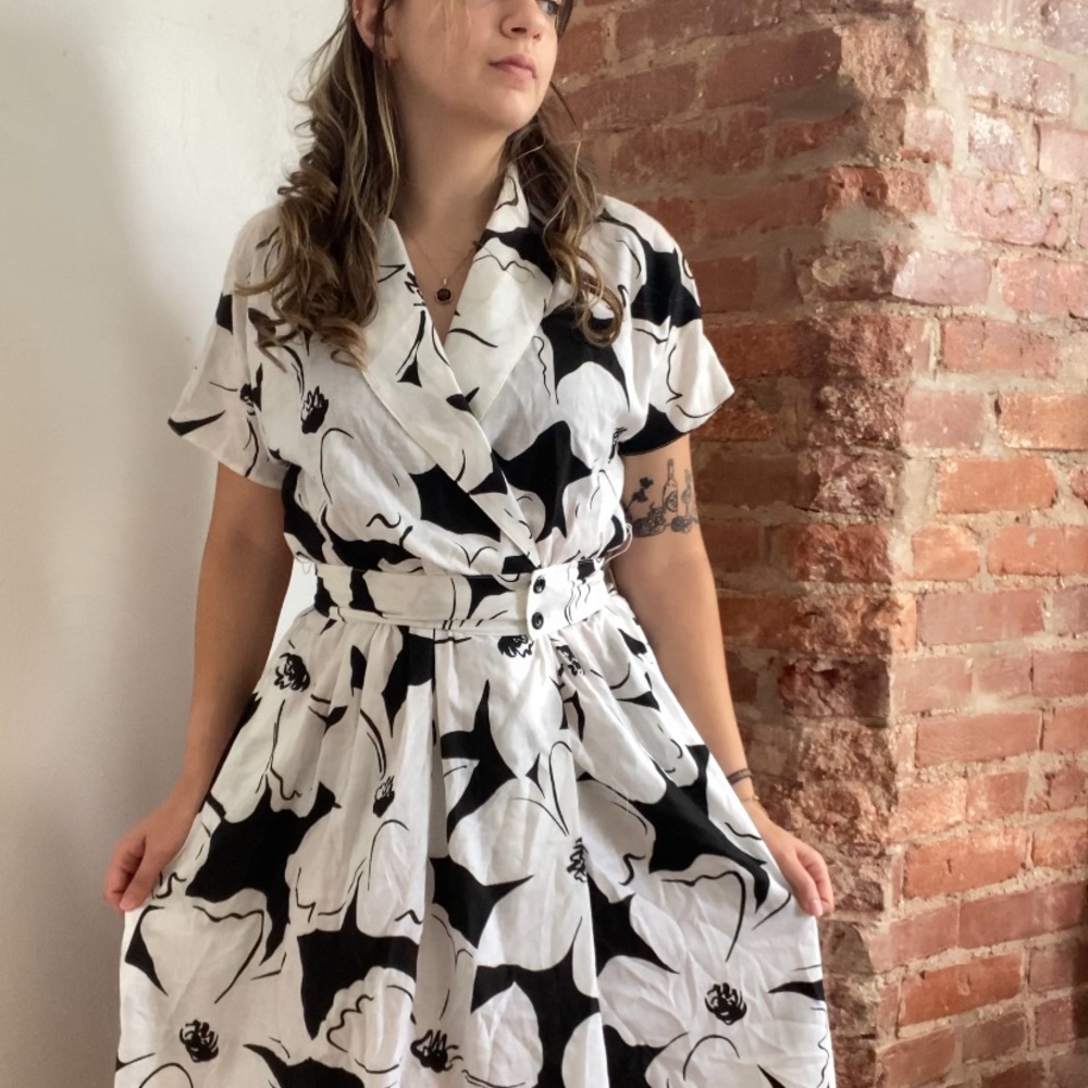 NWT Caron Chicago dress 1971-1979
Size 8, Originally RTP $100